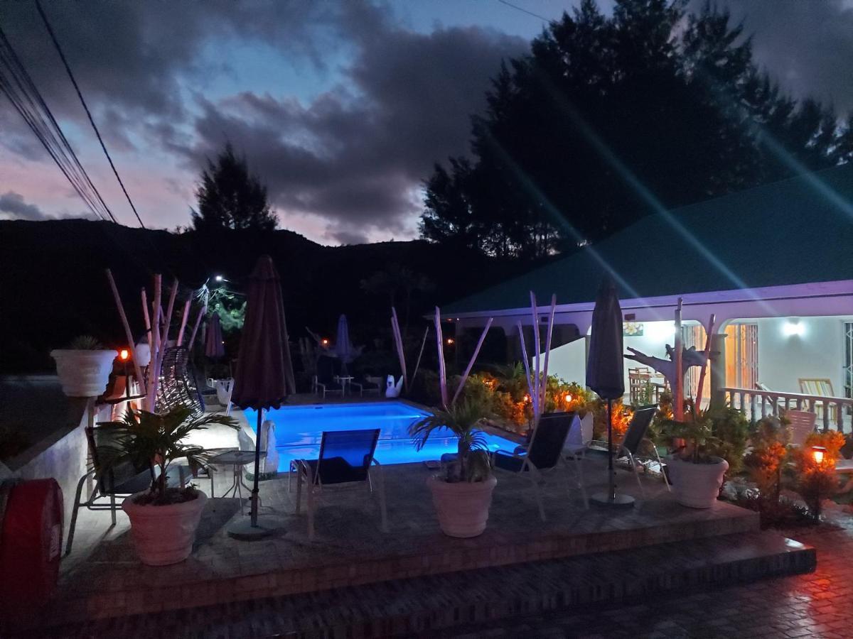 Leo'S Petit Villa Annex Insel Insel Praslin Exterior foto